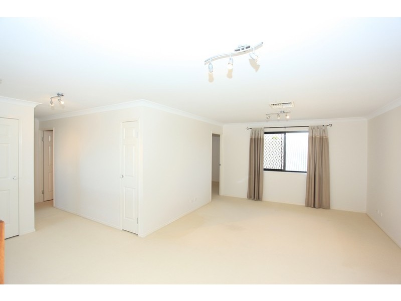 2 Redcedar Street, North Lakes QLD 4509