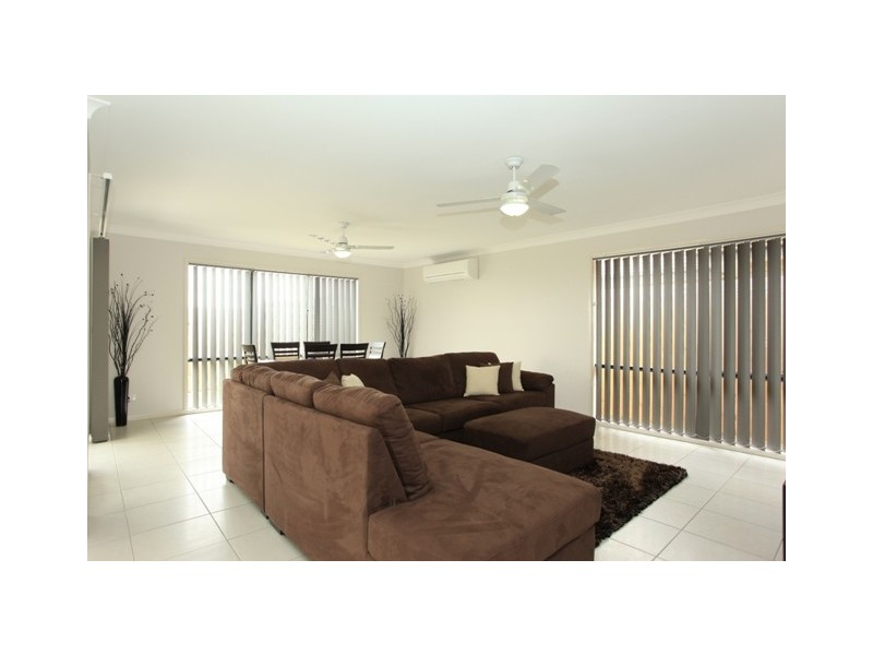 49 Daintree Circuit, North Lakes QLD 4509