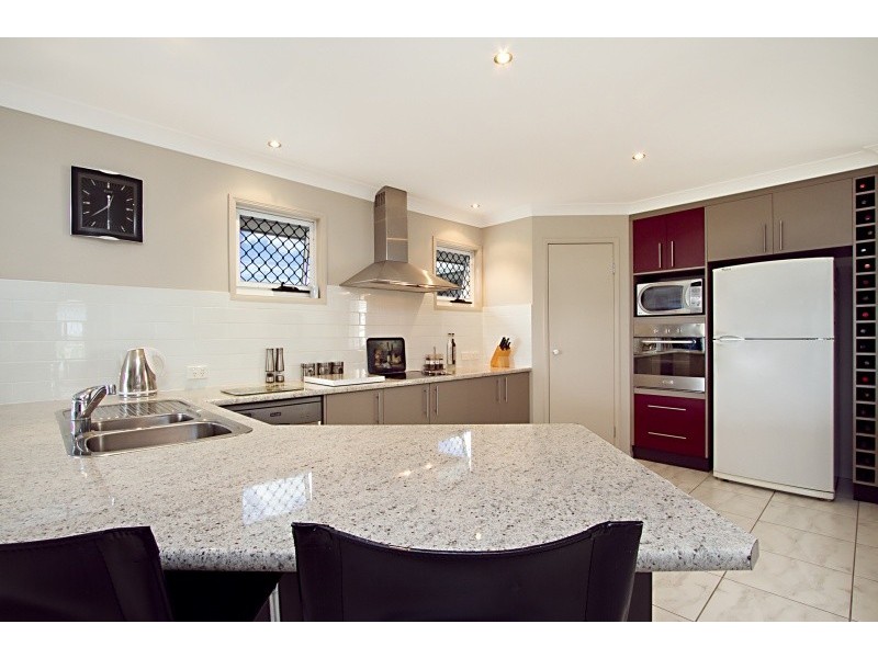 15 Allenby Close, North Lakes QLD 4509