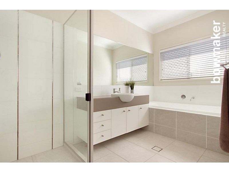 10 Price Street, North Lakes QLD 4509