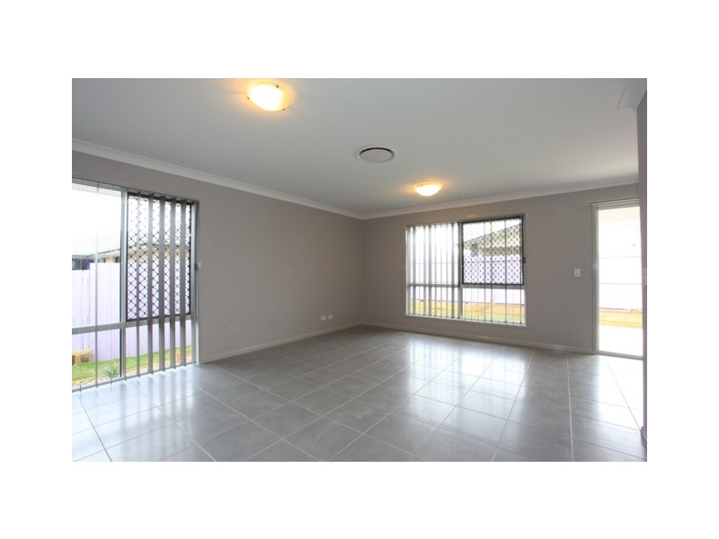 3 Kingston Court, North Lakes QLD 4509