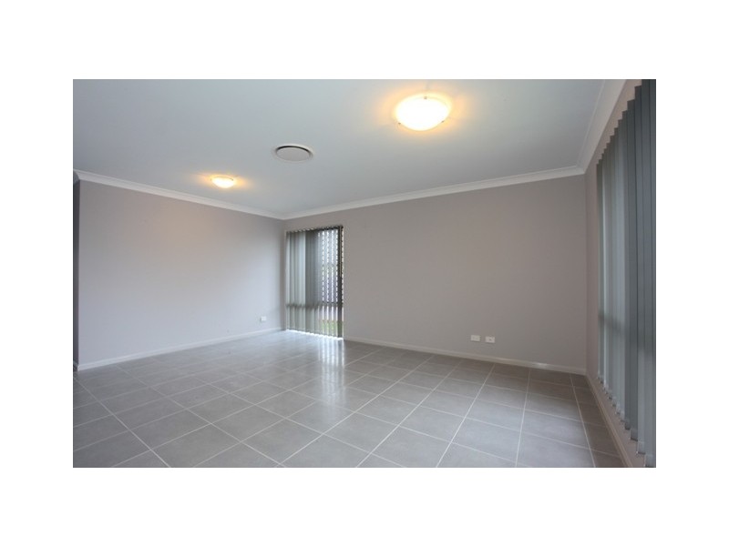 3 Kingston Court, North Lakes QLD 4509