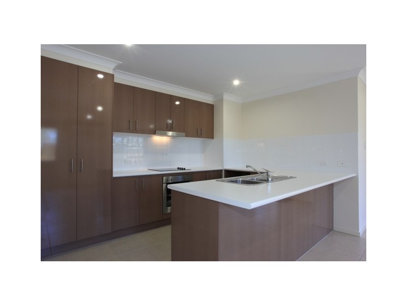 28 Lorikeet Parade ESSENCIA, Dakabin QLD 4503