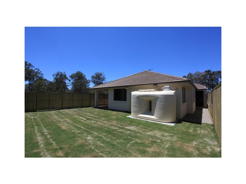 28 Lorikeet Parade ESSENCIA, Dakabin QLD 4503