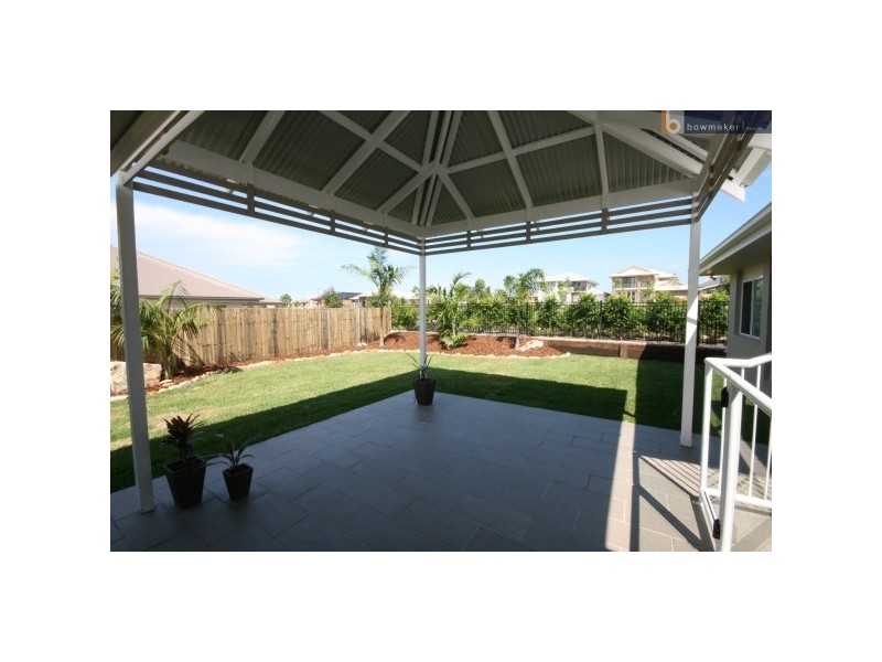 16 Warabi Crescent, North Lakes QLD 4509