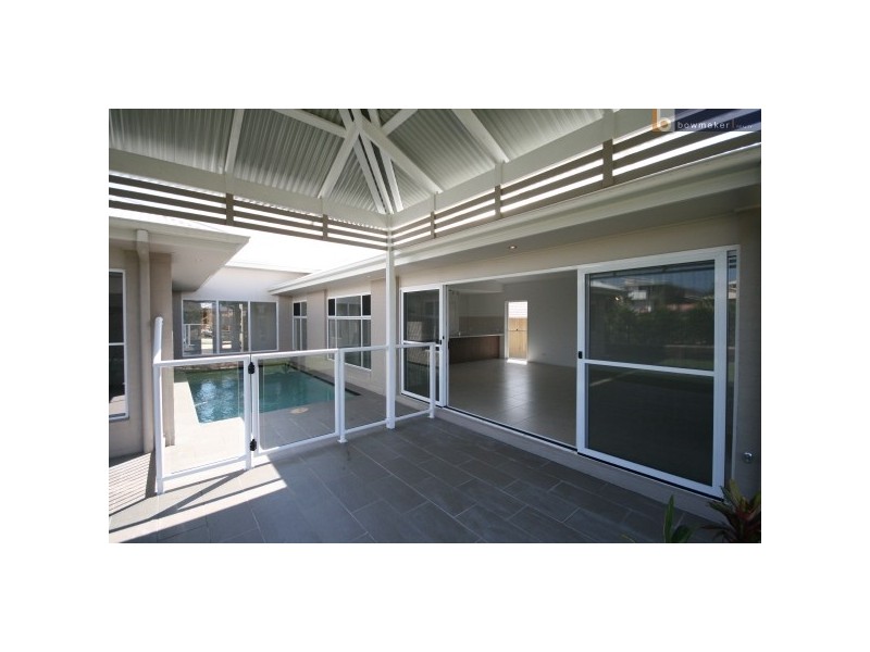 16 Warabi Crescent, North Lakes QLD 4509