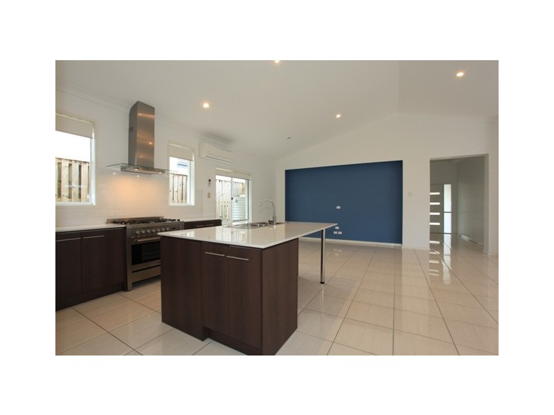 23 Langer Parade, North Lakes QLD 4509
