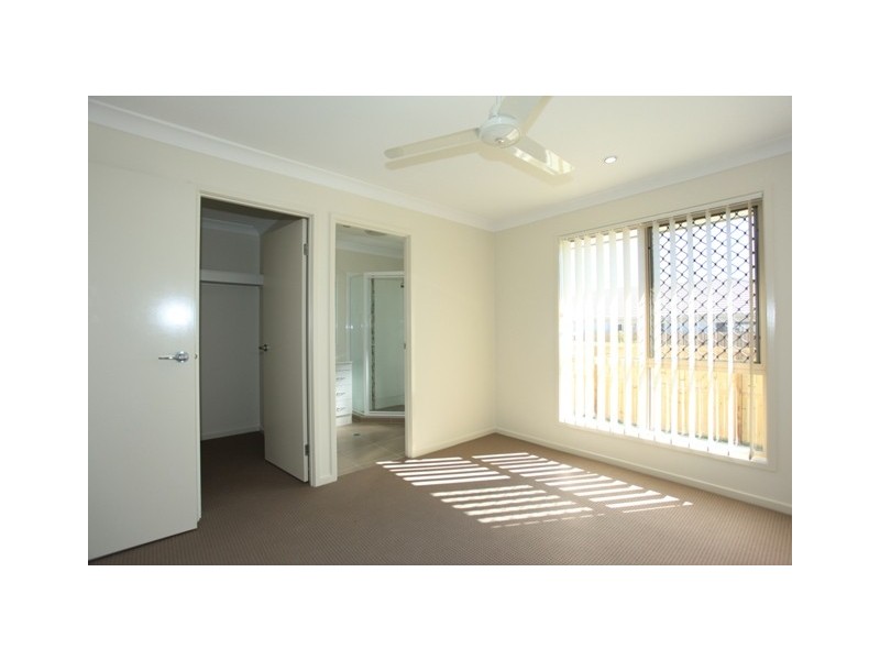 146 Nicklaus Parade, North Lakes QLD 4509