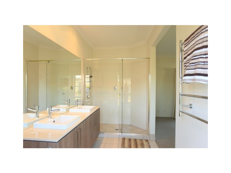 7 Hartnett Street, North Lakes QLD 4509