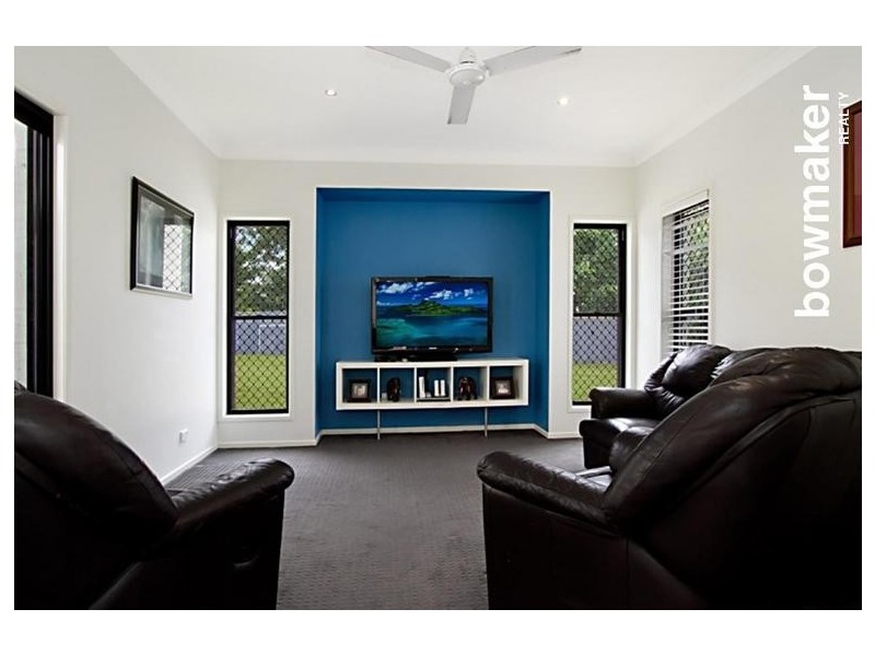 2 Trevino Parade, North Lakes QLD 4509