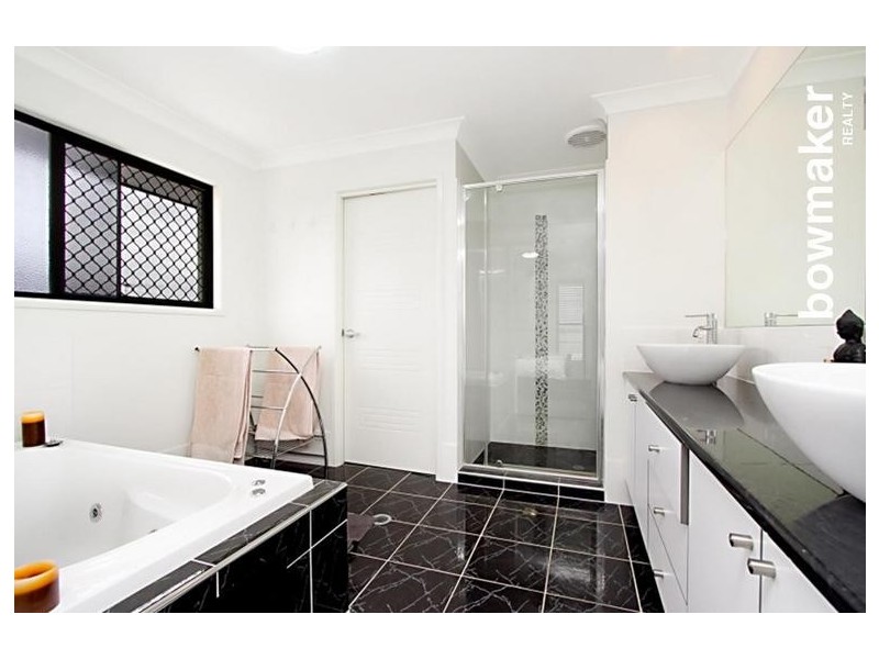 2 Trevino Parade, North Lakes QLD 4509