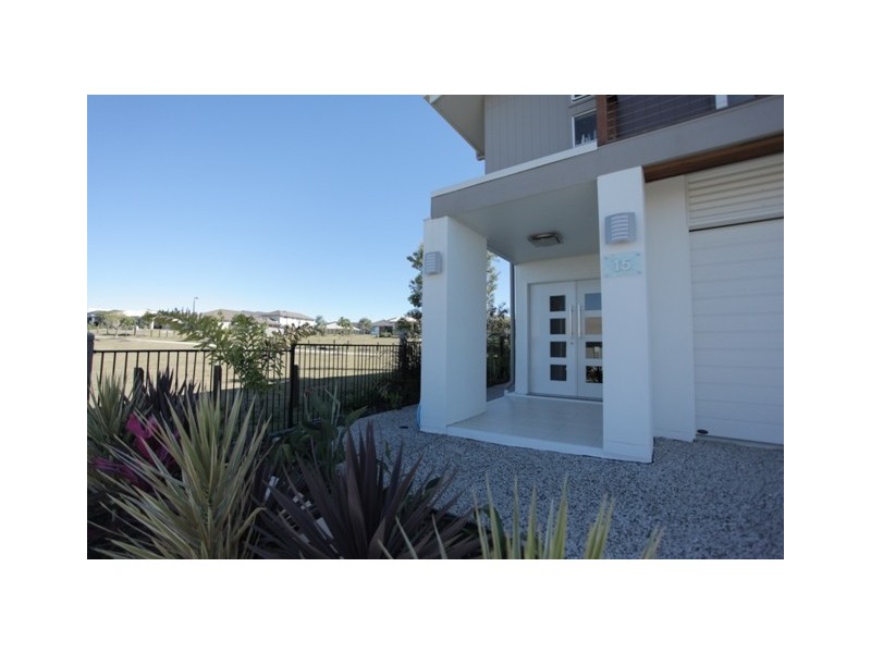 15 Merion Crescent, North Lakes QLD 4509