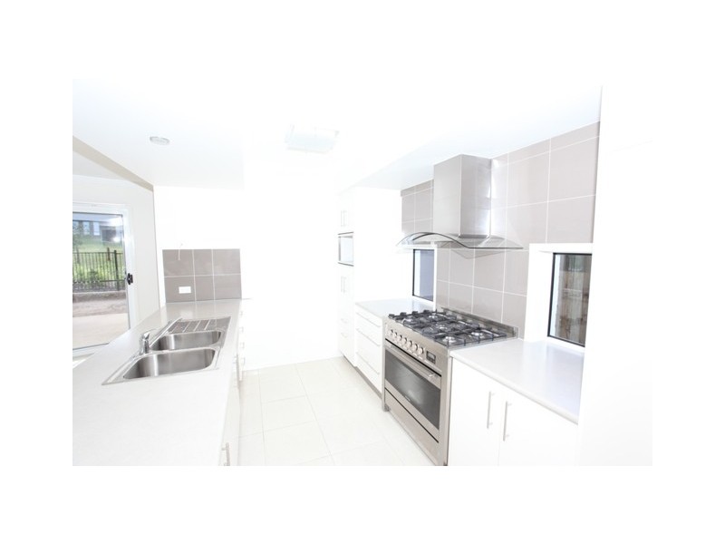 15 Merion Crescent, North Lakes QLD 4509