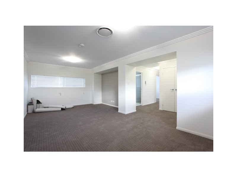 15 Merion Crescent, North Lakes QLD 4509