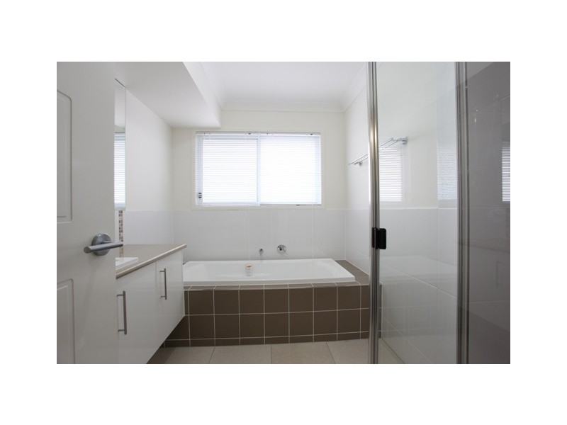 15 Merion Crescent, North Lakes QLD 4509