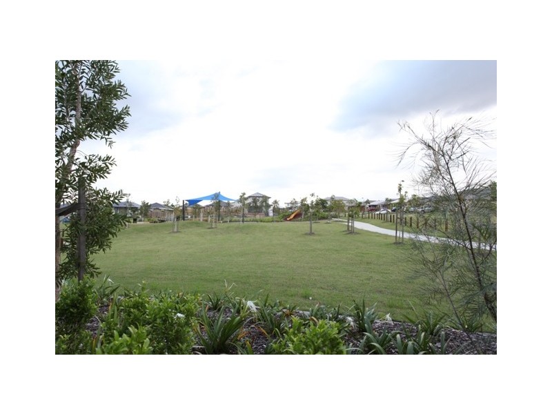 15 Merion Crescent, North Lakes QLD 4509