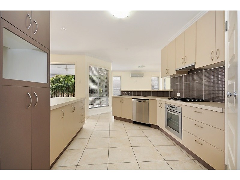 17 Whitebeech Court, North Lakes QLD 4509