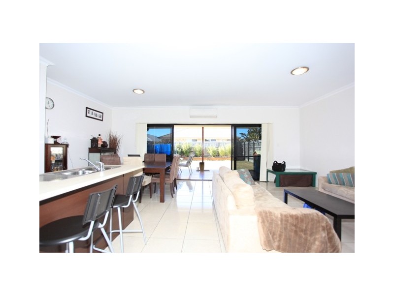 35 Kangaroo Street, North Lakes QLD 4509