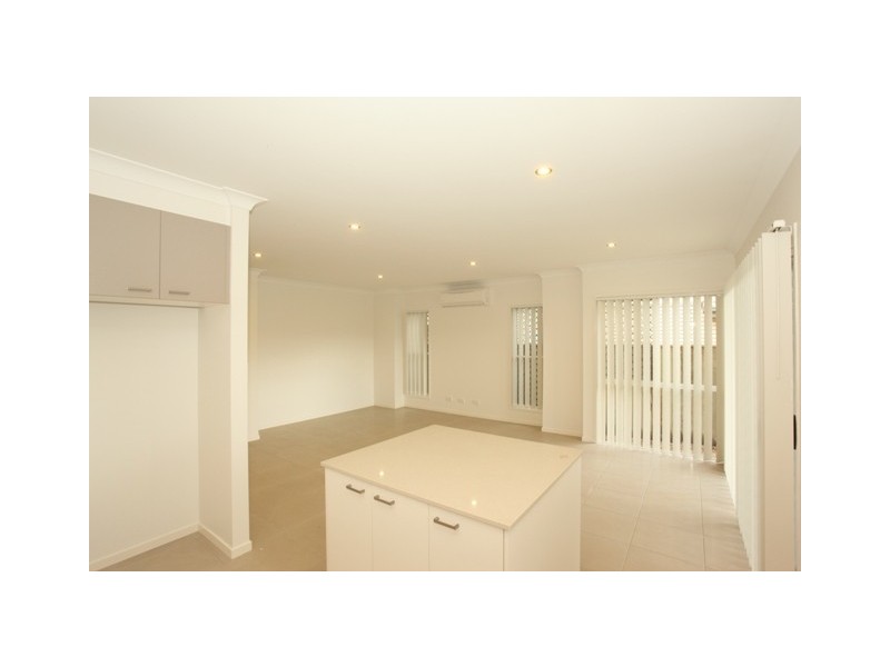 4 Kowari Crescent, North Lakes QLD 4509