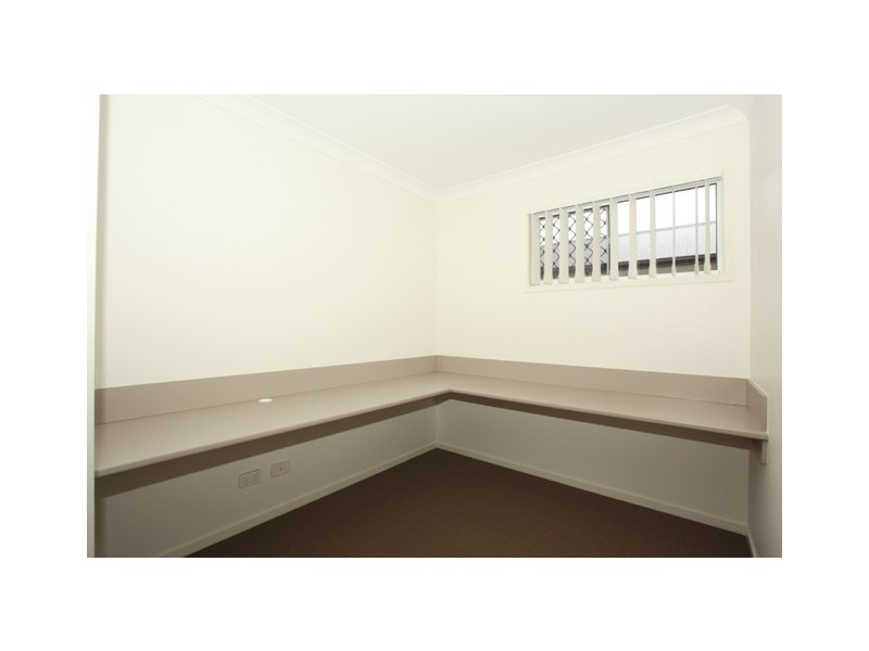 4 Kowari Crescent, North Lakes QLD 4509