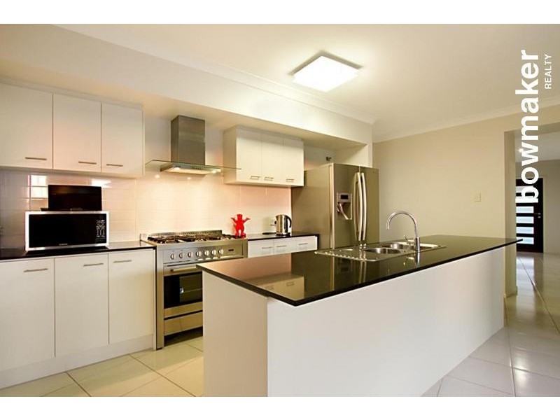 26 Langham Crescent, North Lakes QLD 4509
