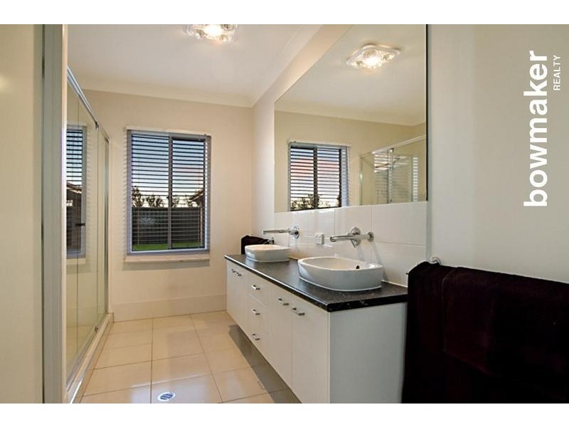 26 Langham Crescent, North Lakes QLD 4509