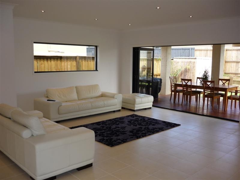 7 Wombat Parade, North Lakes QLD 4509