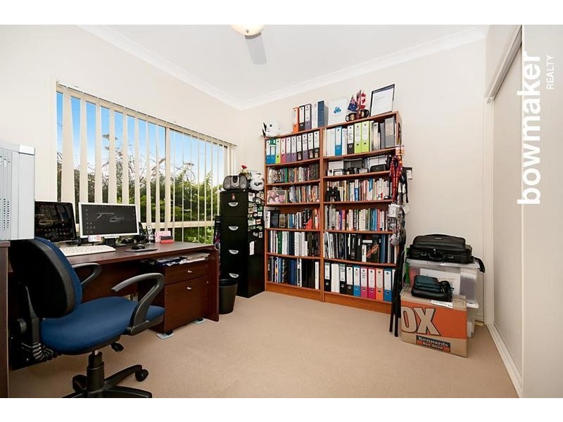 6 Armour Close, North Lakes QLD 4509