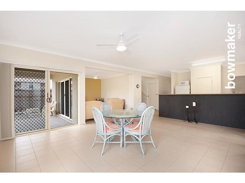 6 Armour Close, North Lakes QLD 4509