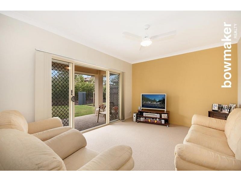 6 Armour Close, North Lakes QLD 4509