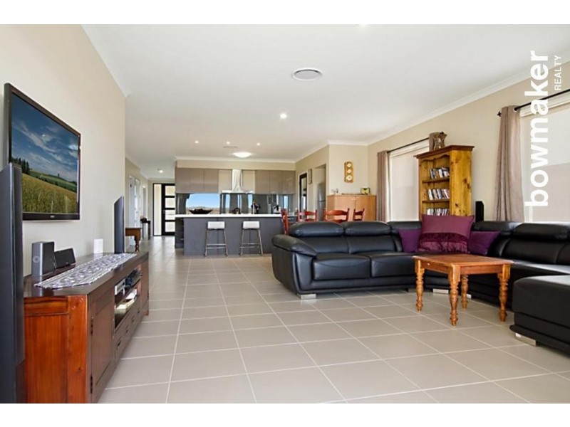 22 Troon Street, North Lakes QLD 4509