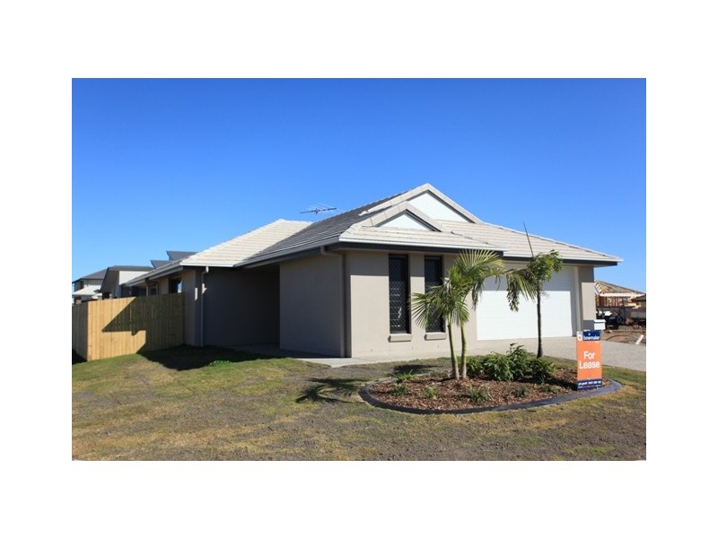 152 Nicklaus Parade, North Lakes QLD 4509