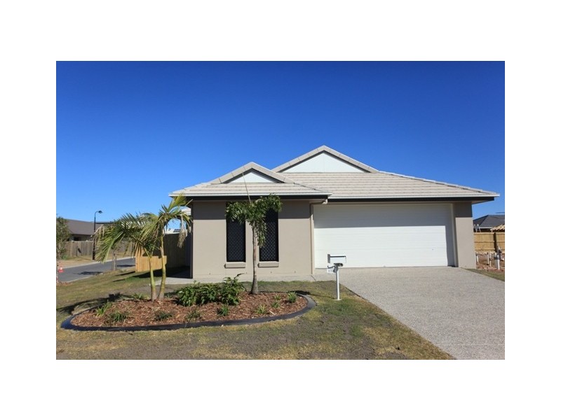 152 Nicklaus Parade, North Lakes QLD 4509