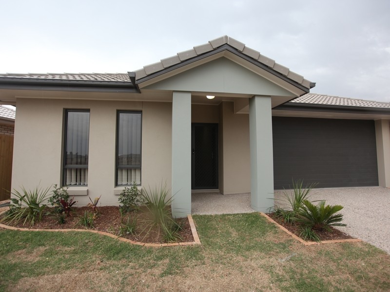 8 Sunjoy Place, North Lakes QLD 4509