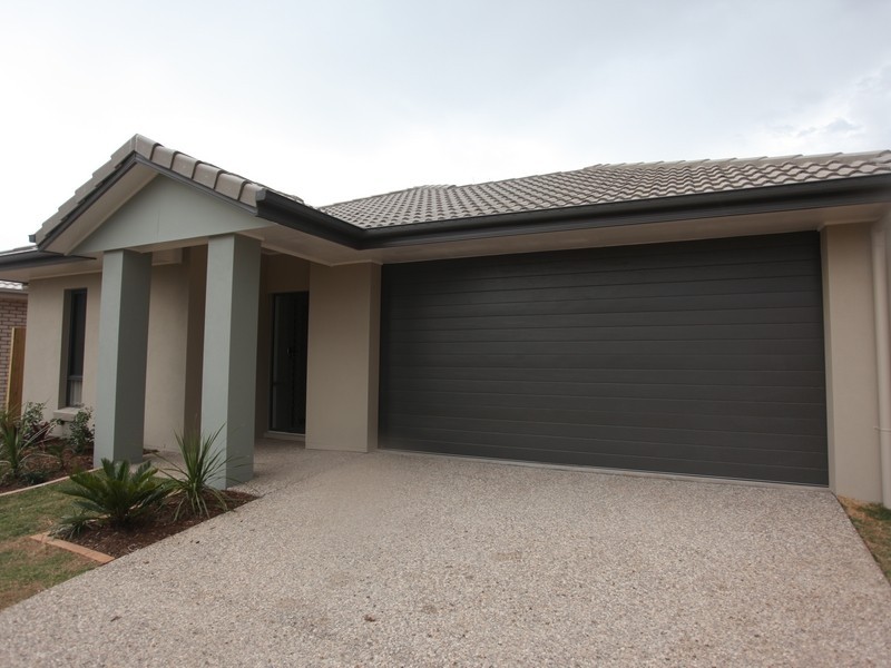 8 Sunjoy Place, North Lakes QLD 4509