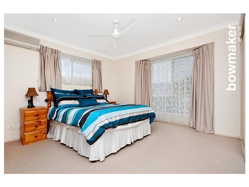 4 Peridot Crescent, North Lakes QLD 4509