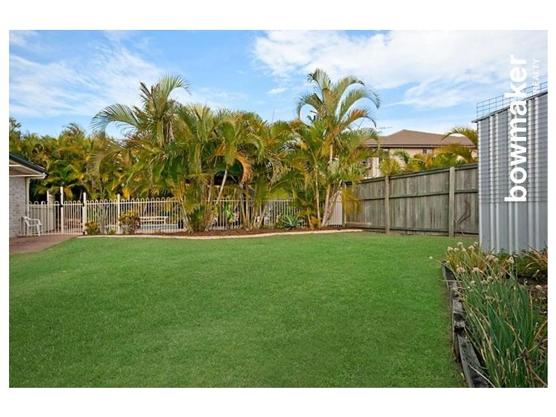 4 Peridot Crescent, North Lakes QLD 4509