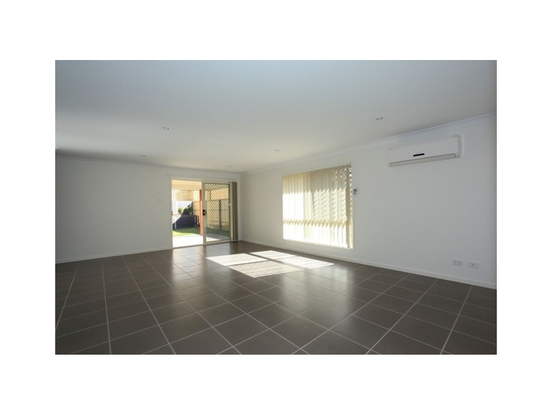 12 Bowerbird Crescent -, Dakabin QLD 4503