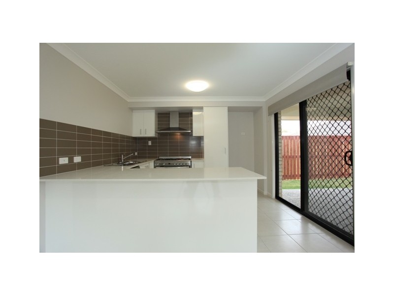 6 Magnetic Terrace, North Lakes QLD 4509