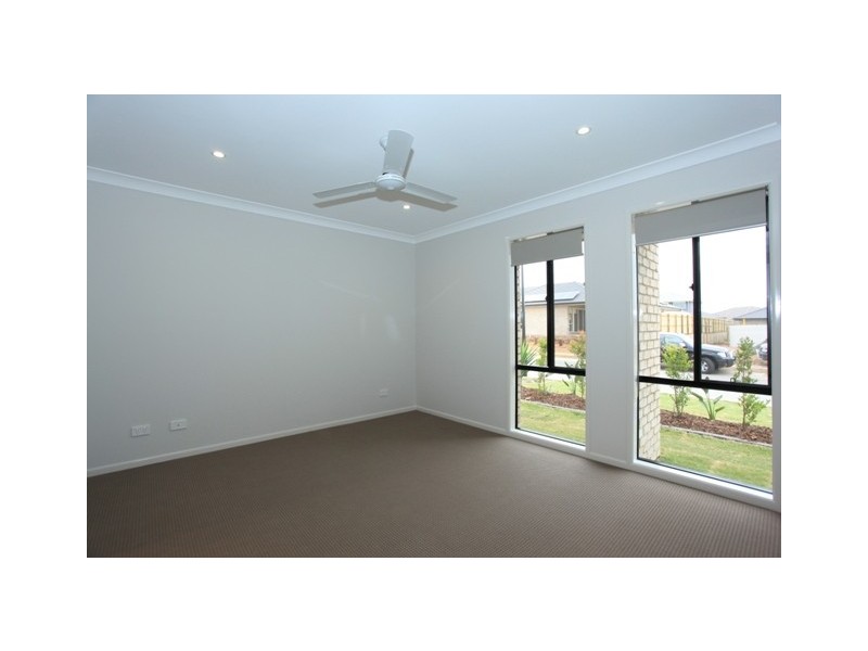 6 Magnetic Terrace, North Lakes QLD 4509