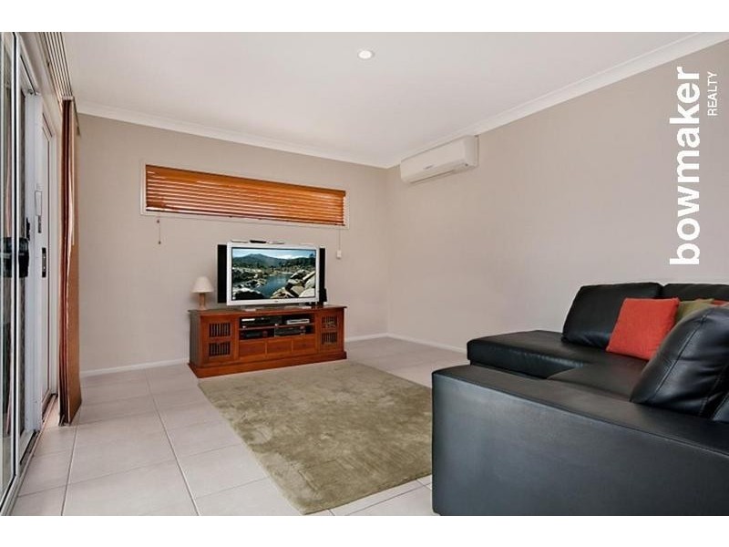 42 Grebe Circuit, North Lakes QLD 4509