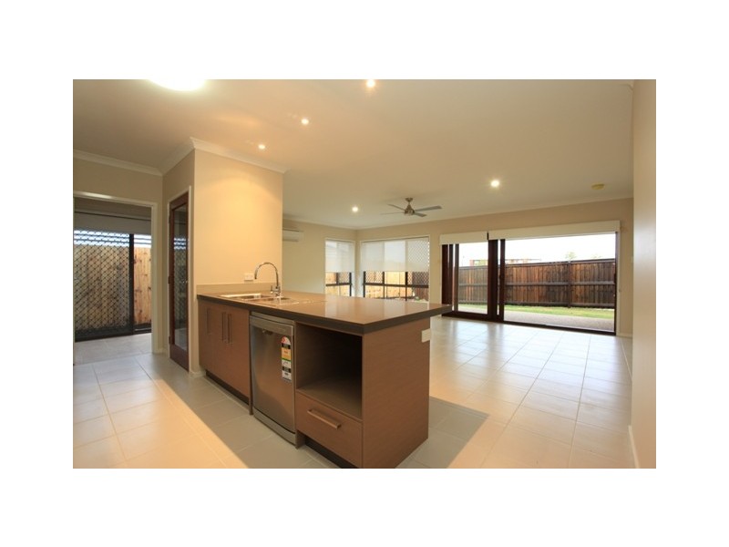 41 Chalk Circuit, North Lakes QLD 4509