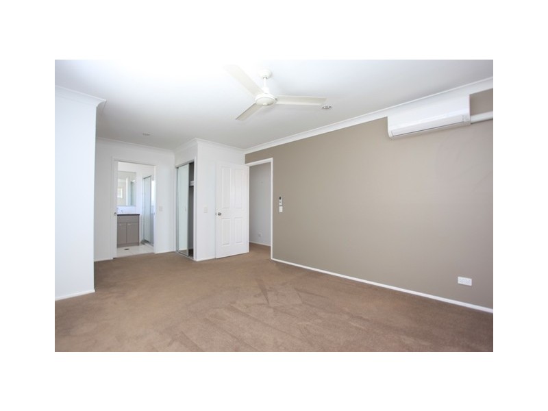 6 Melissa Court, Kallangur QLD 4503