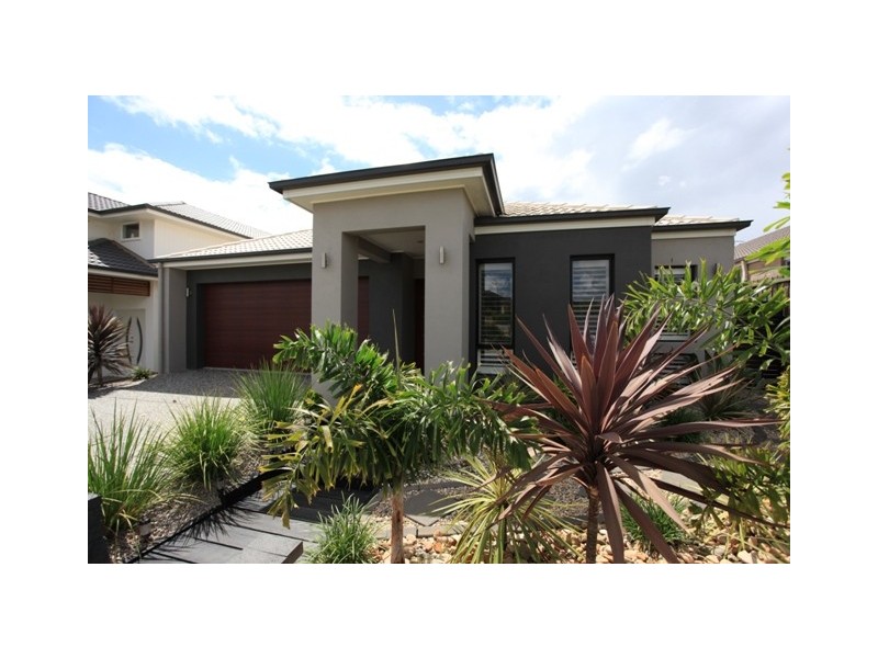130 Mackintosh Drive, North Lakes QLD 4509