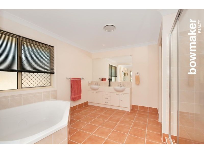 102 Copeland Drive, North Lakes QLD 4509