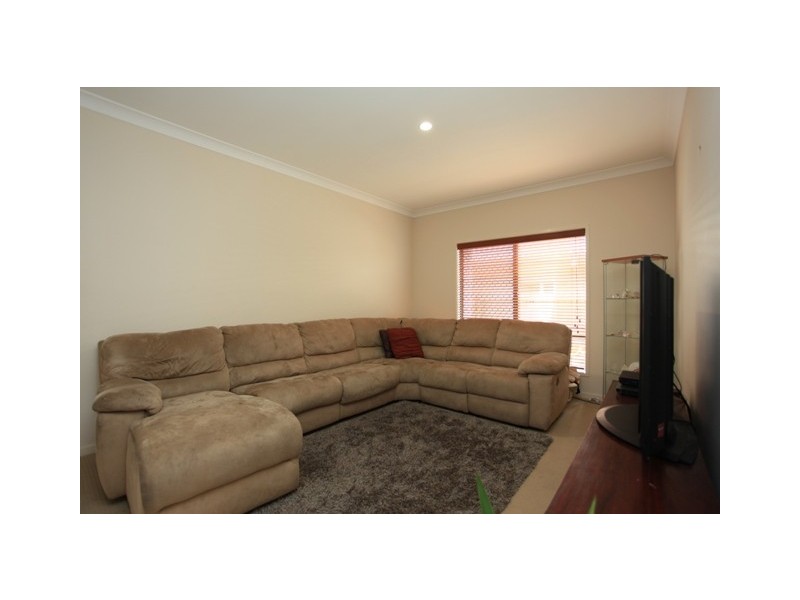 5 Silkpod Court, North Lakes QLD 4509