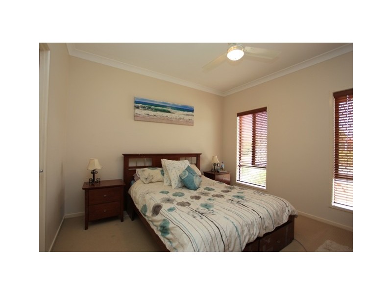 5 Silkpod Court, North Lakes QLD 4509