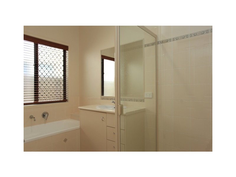 5 Silkpod Court, North Lakes QLD 4509