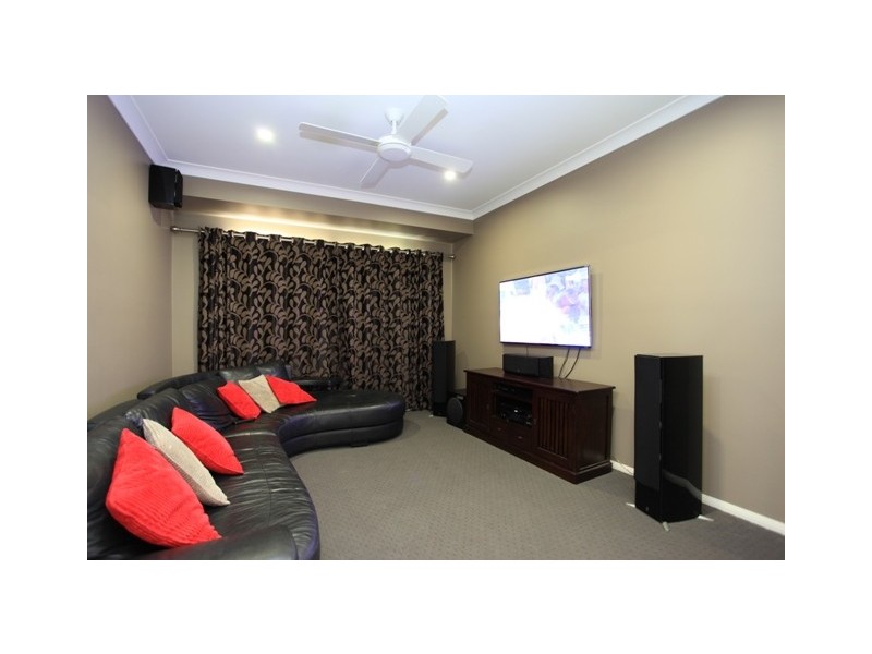 49 Dusky Street, North Lakes QLD 4509