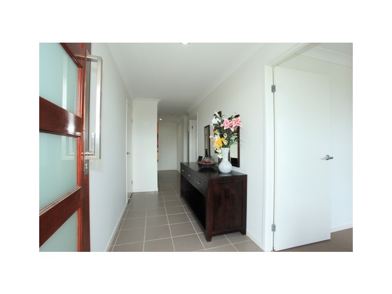 9 Sorrento Street, North Lakes QLD 4509